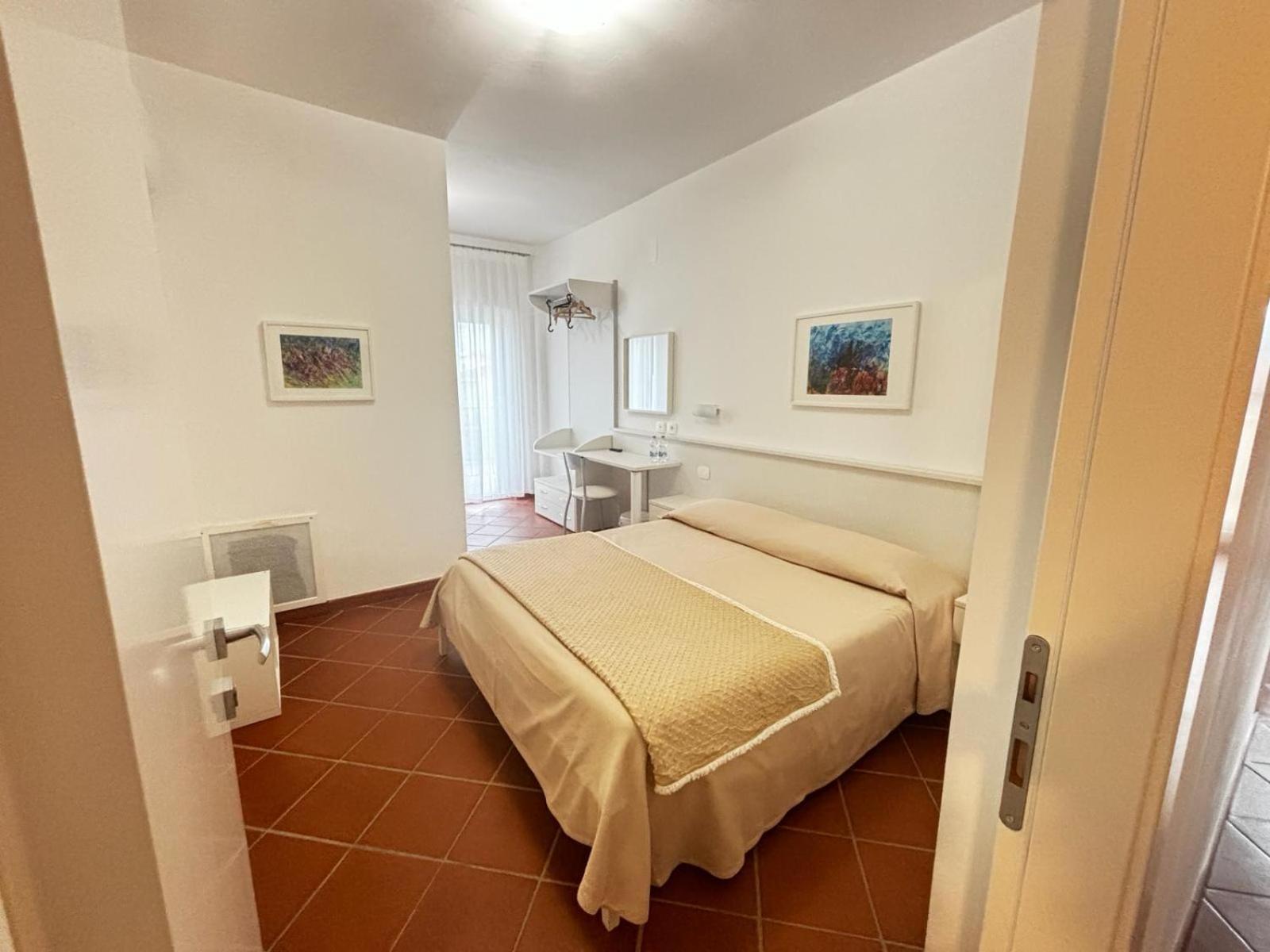 La Nuova Dimora B&B Λ' Άκουιλα Εξωτερικό φωτογραφία