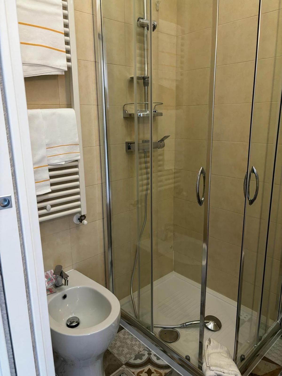 La Nuova Dimora B&B Λ' Άκουιλα Εξωτερικό φωτογραφία